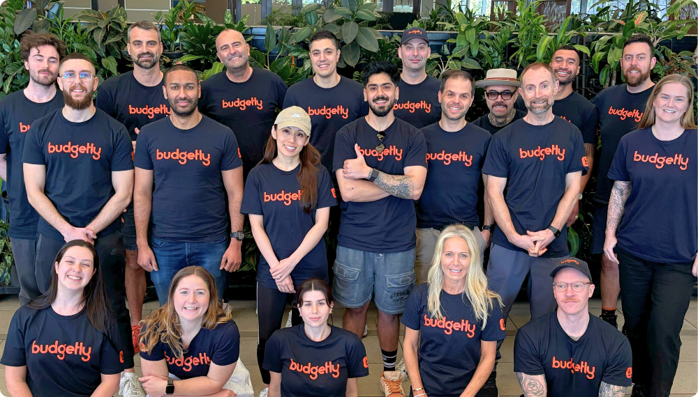 Budgetly-team-noosa
