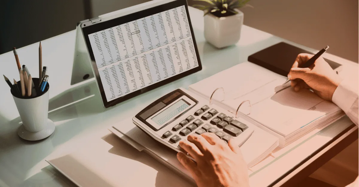 Business expenses: What counts and how to track them properly