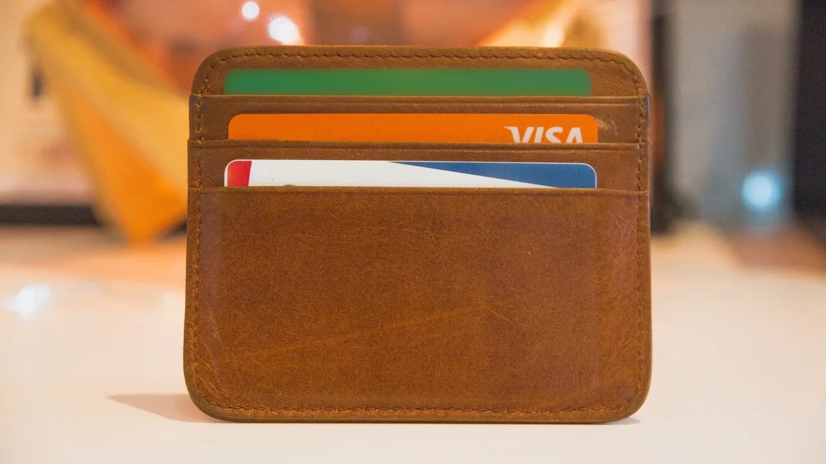 How to Choose the Right Corporate Card Provider